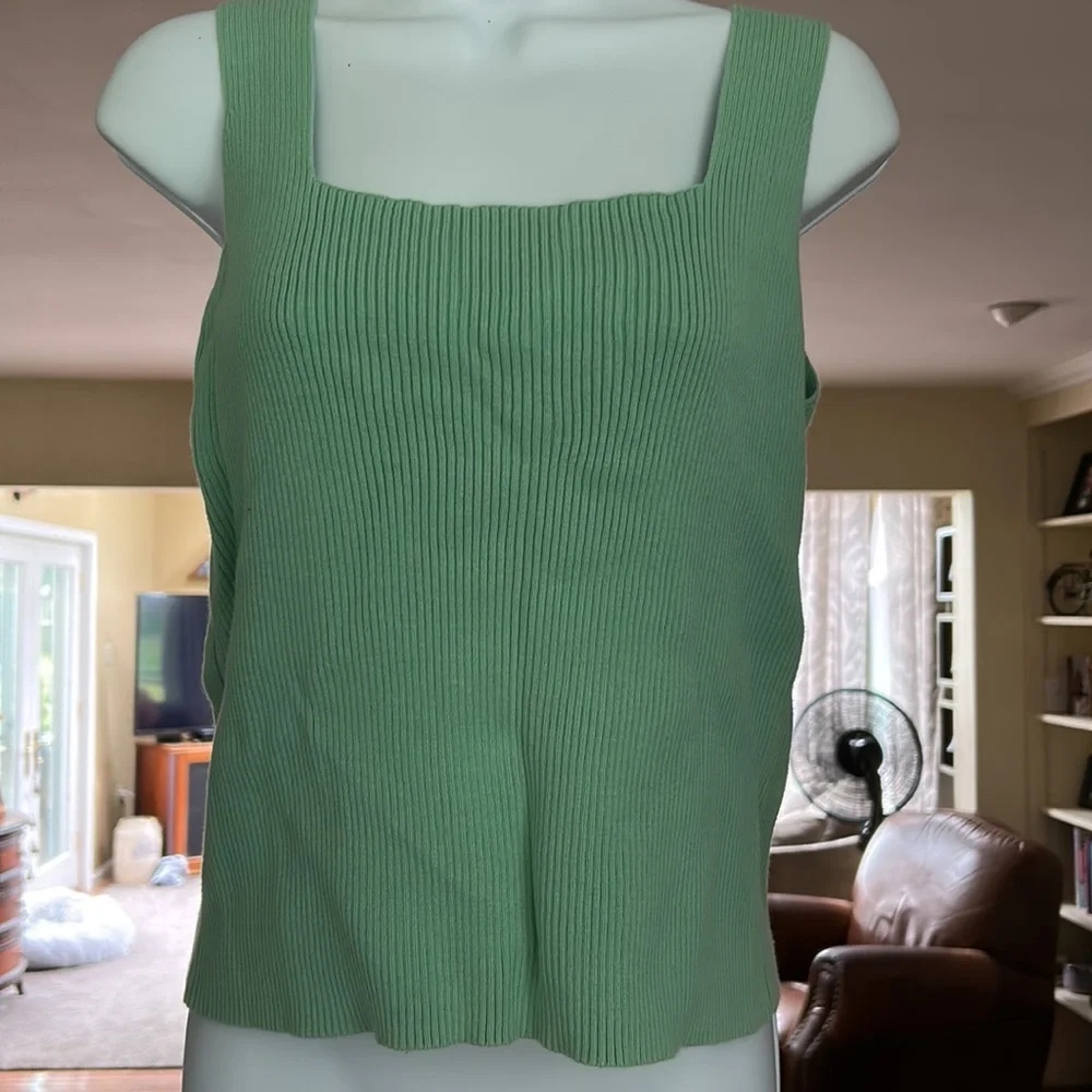 Shell and cardigan set - Picture 2 of 2